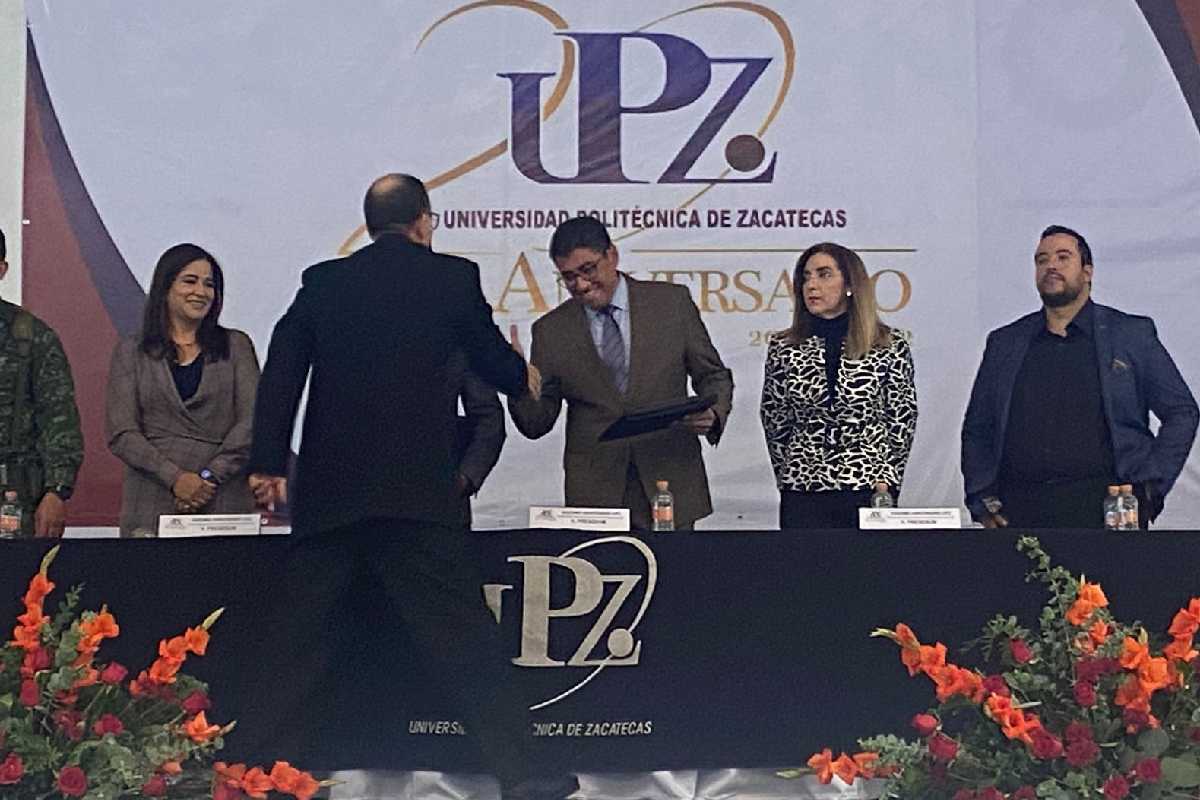 Celebran 20 años de la Universidad Politécnica de Zacatecas | Foto: Imagen.