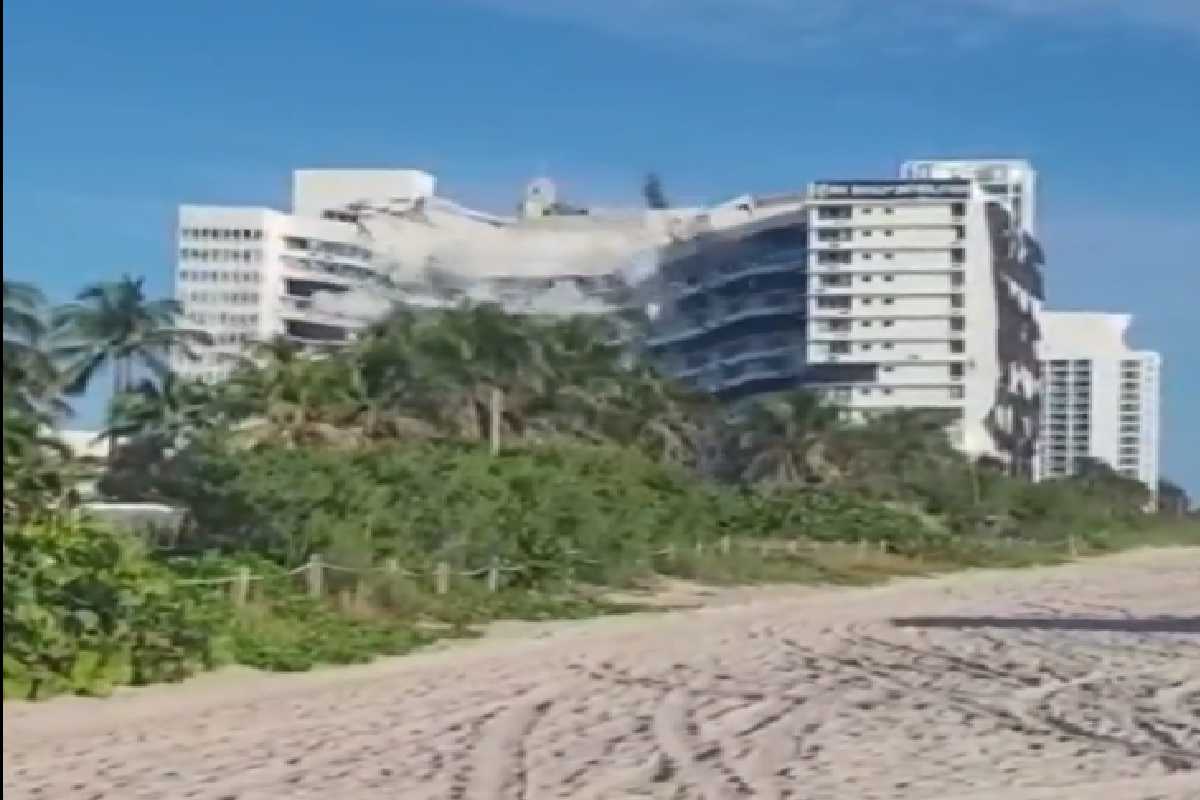 Demuelen el Hotel Deauville de Miami Beach en Estados Unidos