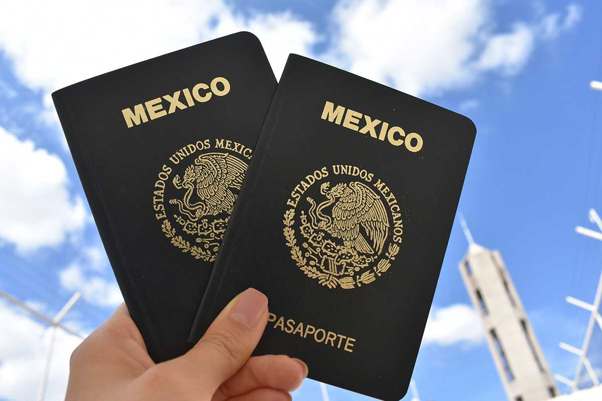La Secretaría de Relaciones Exteriores (SRE) dio a conocer el costo del pasaporte mexicano para el año 2024.