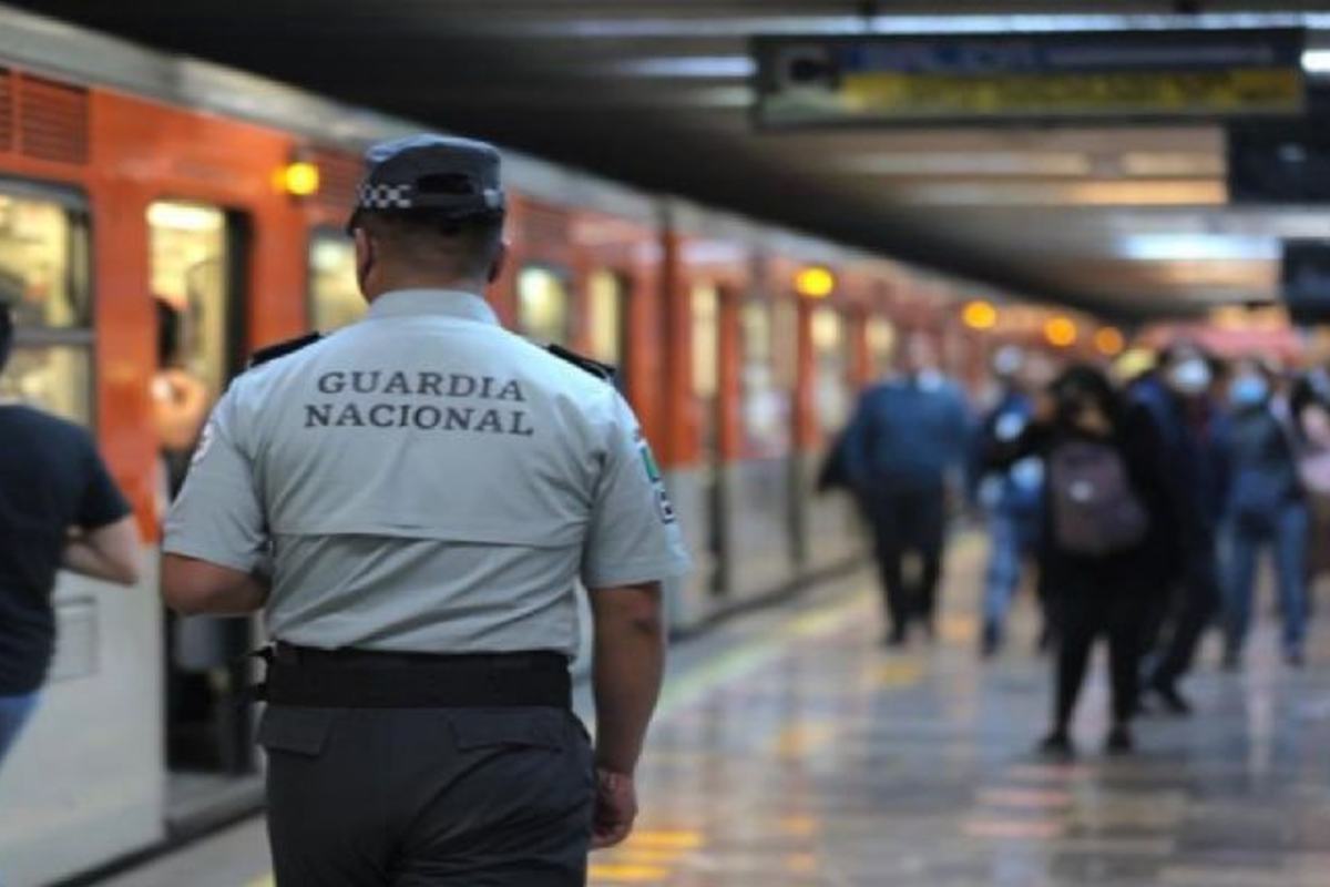Guardia Nacional en el Metro de la Ciudad de México