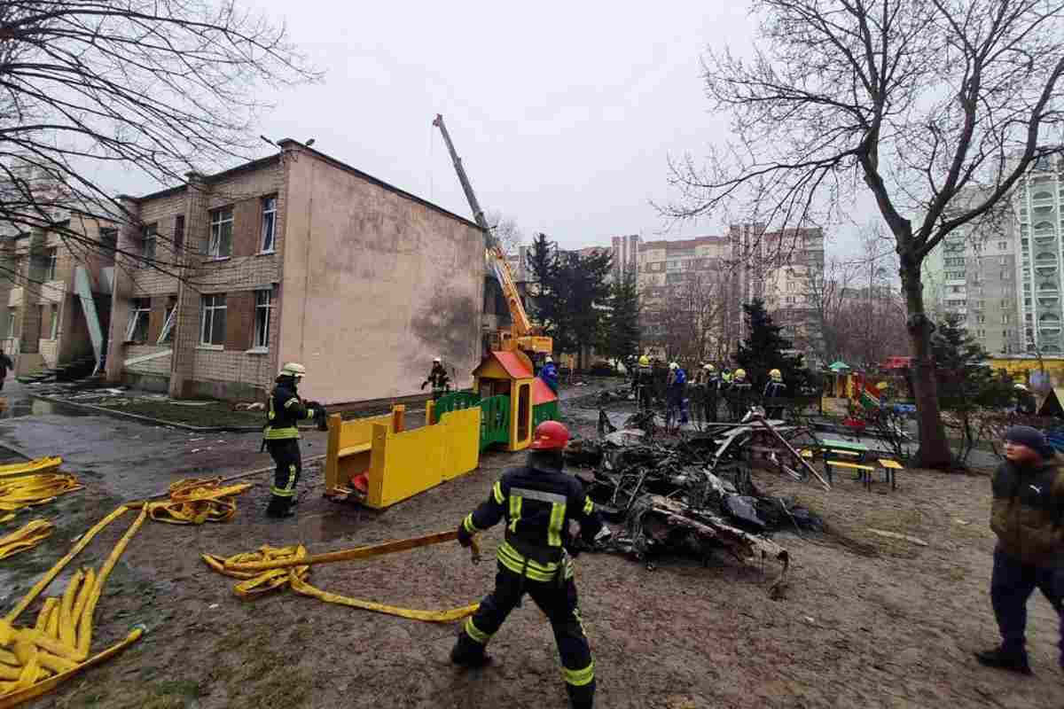 Esta madrugada un helicóptero se estrelló en Brovary, región de Kiev. | Foto: Cortesía