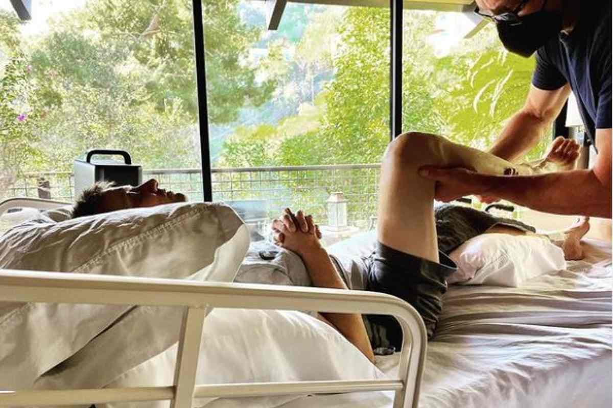 Jeremy Renner se recupera de accidente con quitanieves