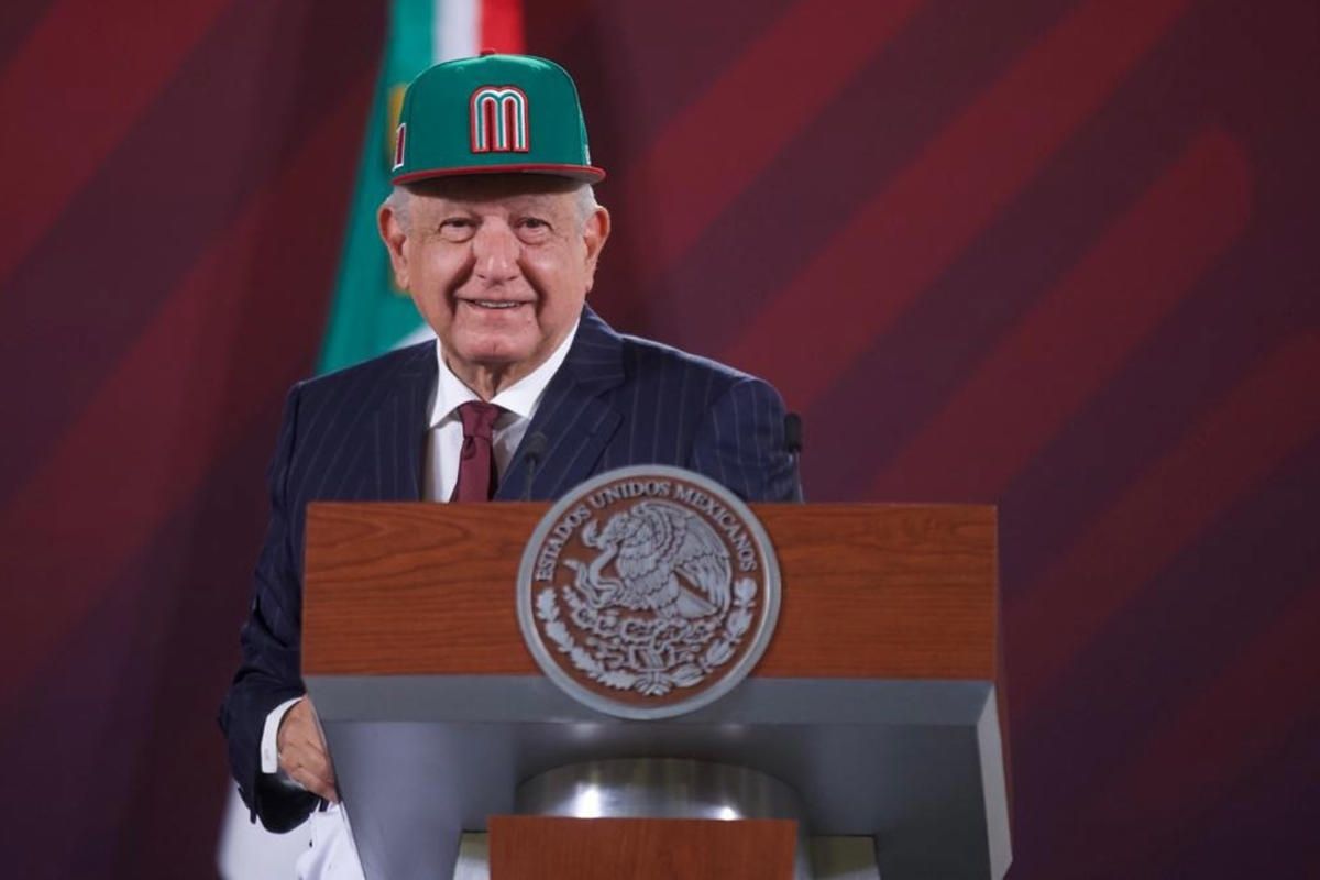 El presidente Andrés Manuel López Obrador calificó como destacadisima la actuación de la Selección Mexicana que cayó ante Japón en una dramática semifinal del Clásico Mundial de Beisbol. | Foto: Cortesía.