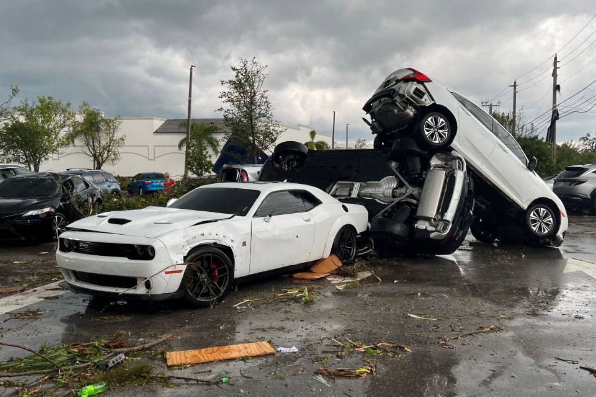El paso de un tornado en Florida deja fuertes daños | Foto: Cortesía.
