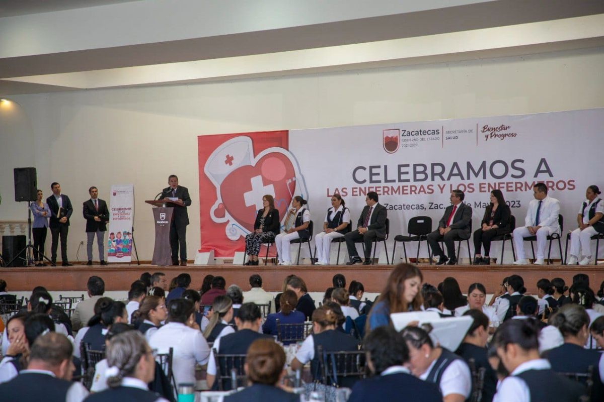 El Gobernador David Monreal Ávila reconoció la labor de los profesionales de enfermería; que en Zacatecas suman más de 6 mil mujeres y hombres. | Foto: Cortesía.