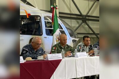 General Medina, General Vargas y el Comisario Alcaraz.
