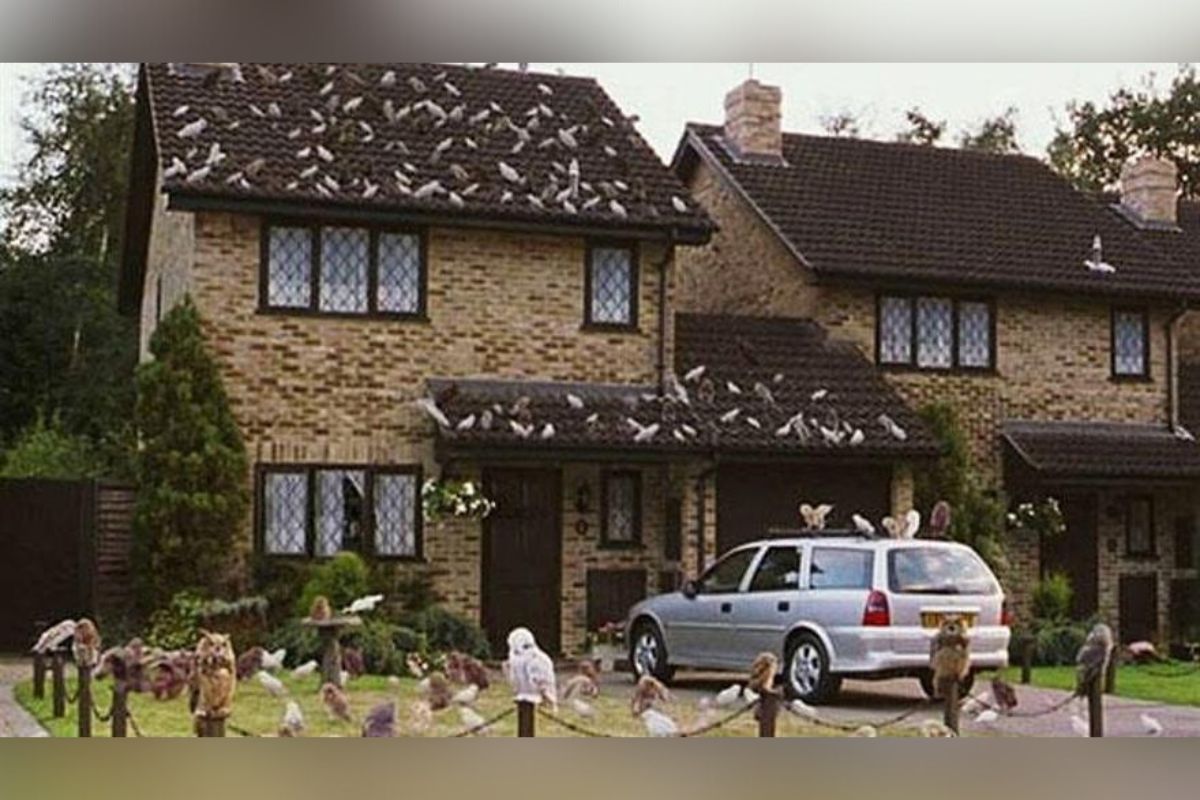 Turistas de todo el mundo acuden en masa para ver la famosa morada de 4 Privet Drive; la casa ficticia de Little Whinging en Surrey, y la calle donde vivía Harry Potter. | Foto: Cortesía.