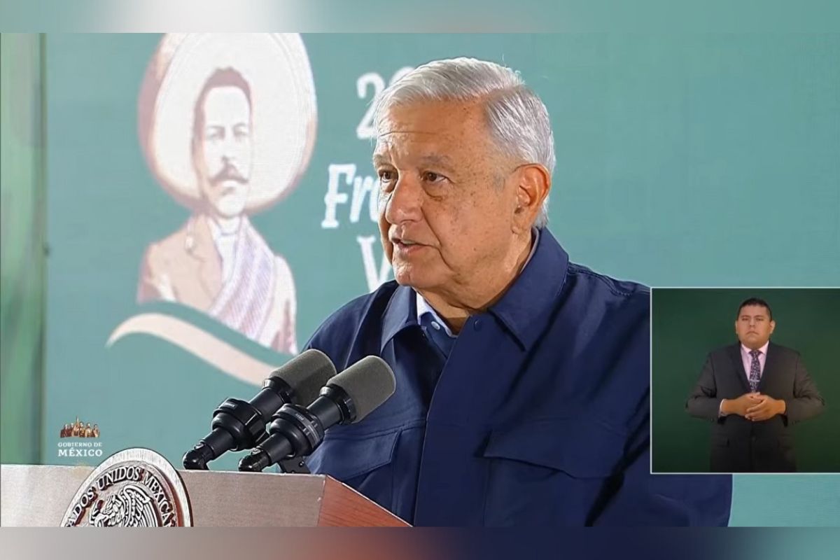 El presidente Andrés Manuel López Obrador negó que los nuevos libros de texto de la SEP vayan a ser retirados; y aseguró que no hay razón para embodegarlos. | Foto: Cortesía. 