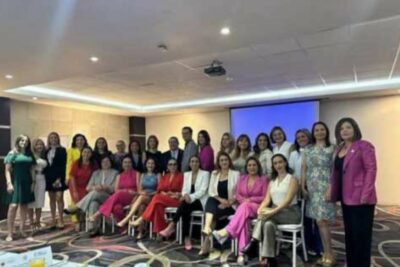 Reunión de mujeres en Aguascalientes