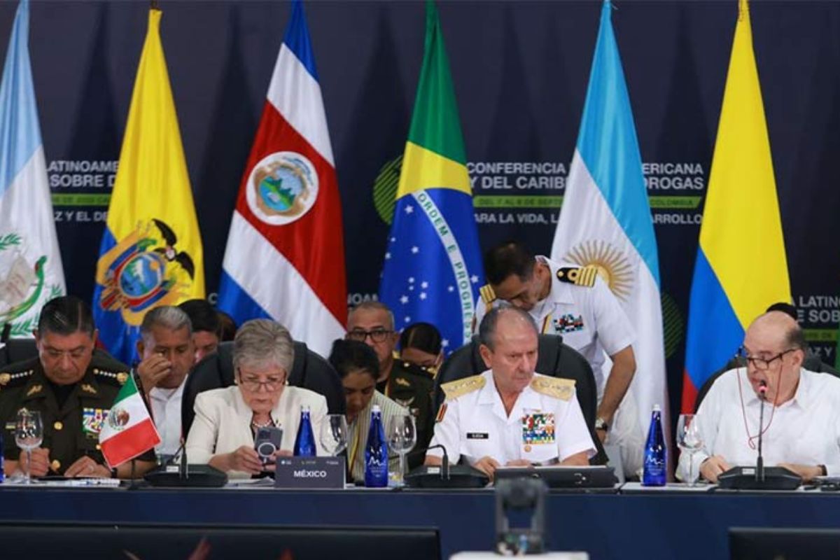 Los gobiernos de México y Colombia coincidieron en que el problema del narcotráfico y el consumo de drogas no son asunto de un solo país.
