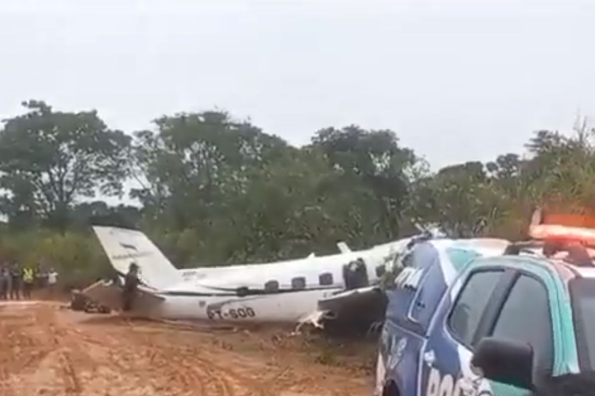 Avión choca en Brasil, no hay sobrevivientes