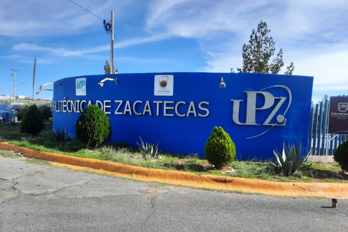 Los cerca de mil estudiantes de la Universidad Politécnica de Zacatecas (UPZ); regresaron a clases, luego de 15 días de paro por los sindicalizados.
