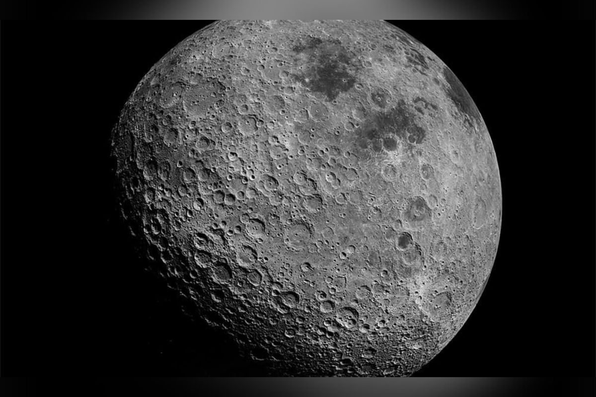 La Luna es 40 millones de años más antigua de lo que se creía pues, un nuevo análisis de la edad de los cristales de circón; de una muestra de roca lunar. | Foto: Cortesía.