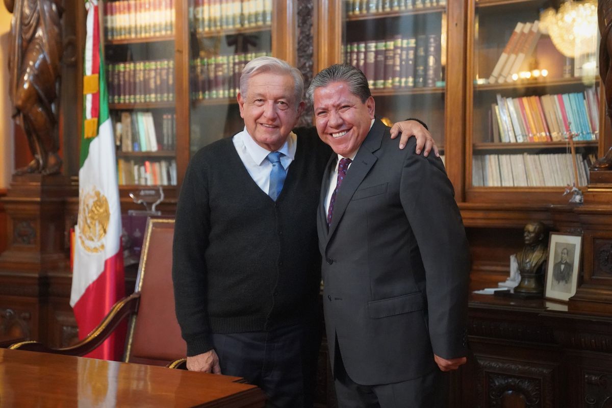 David Monreal y López Obrador se reúnen.