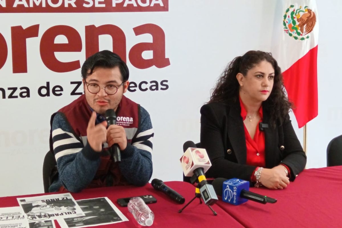 Roxana Muñoz, líder de Morena en Zacatecas y Rubén Flores, presidente de Morena | Foto: Cortesía 