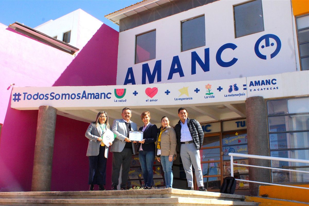 La UTZAC realiza donativo a la AMANC | Foto: Cortesía