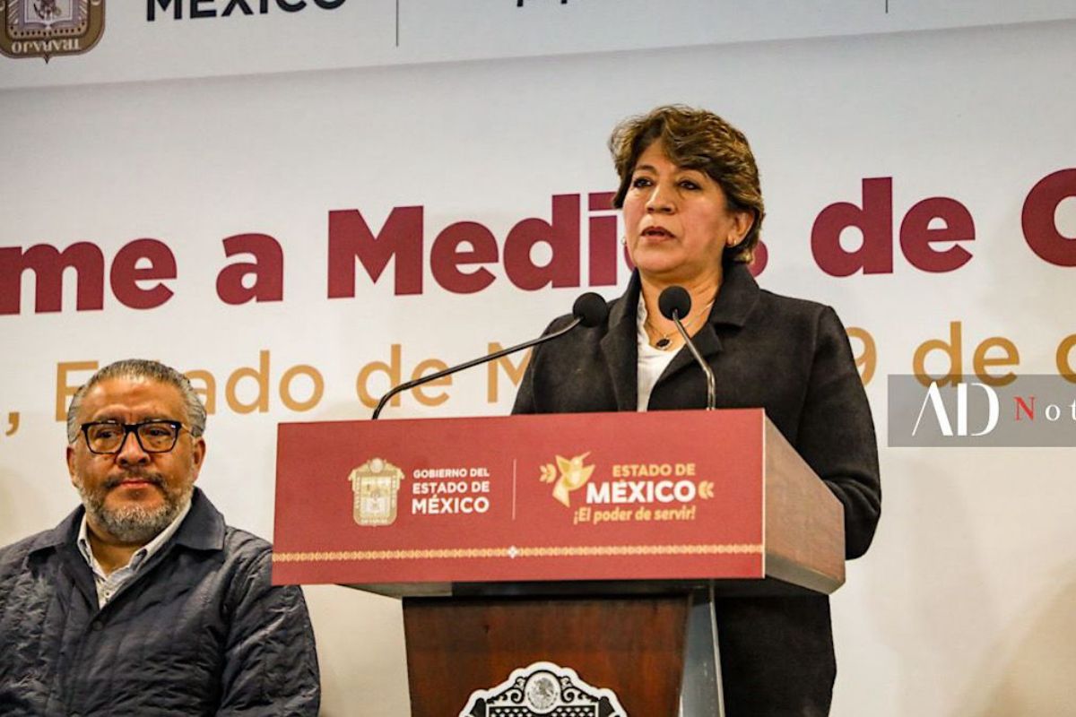 Delfina Gómez, gobernadora del Estado de México, prometió seguridad, protección y apoyo para las familias de Texcaltitlán. | Foto: Cortesía.