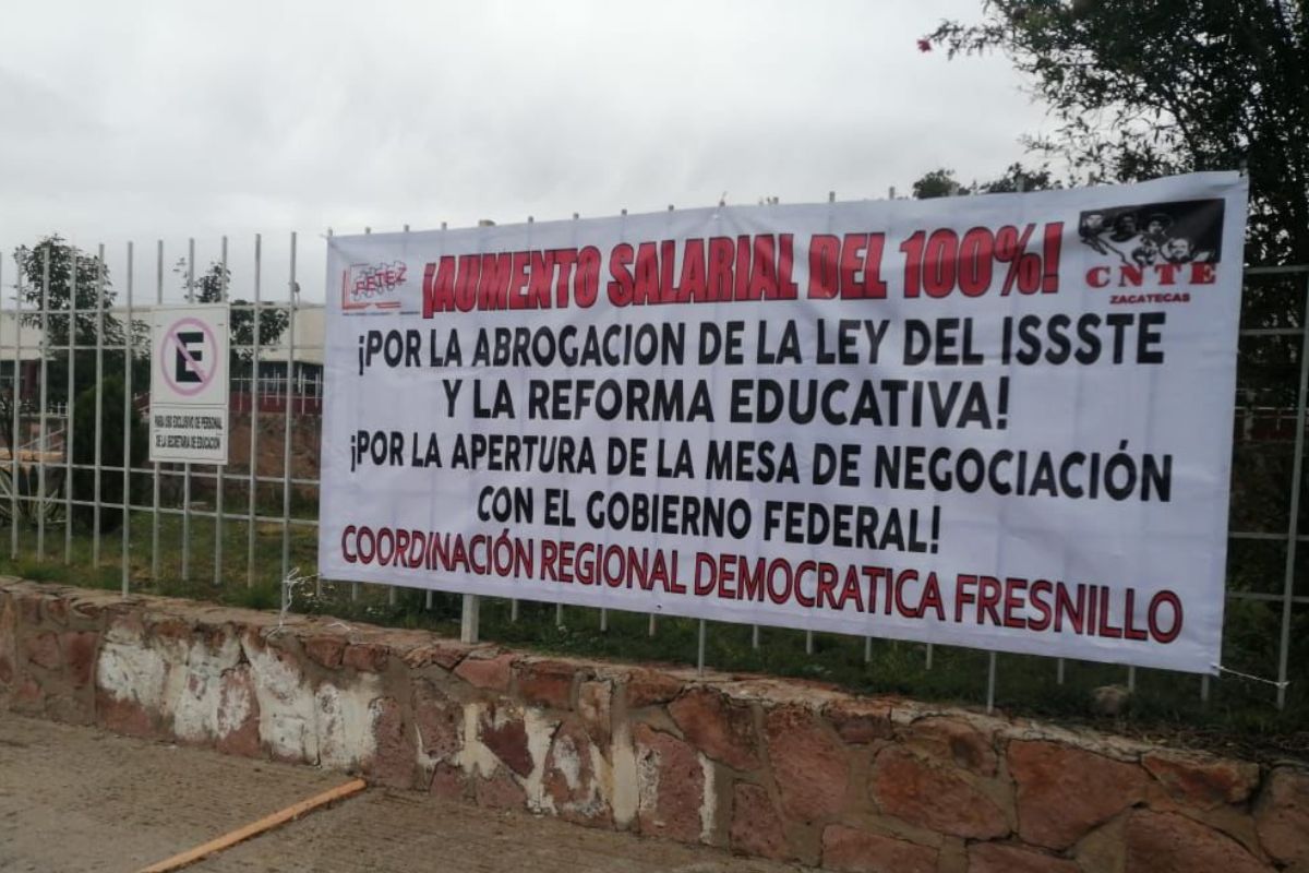Integrantes de la CNTE toman la región federal y estatal de la SEP Zacatecas