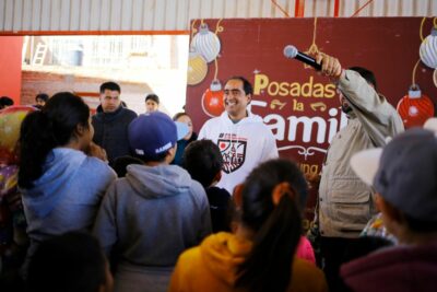 Pepe Saldívar celebra las ‘Posadas por la familia’