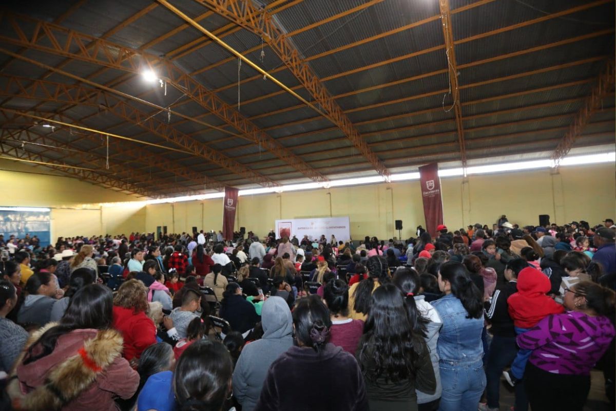 Sequía en Zacatecas Entregan apoyos alimentarios a productores de zona frijolera
