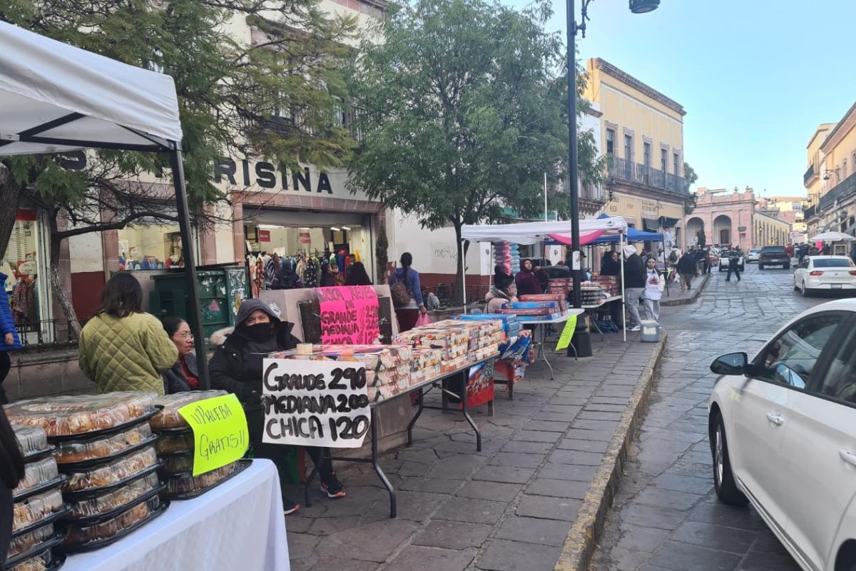 Comerciantes del Centro Histórico de Zacatecas. | Foto: Manuel Medina.