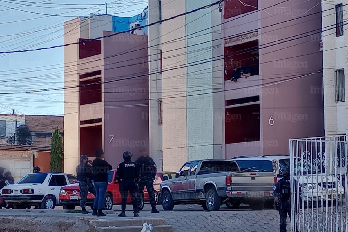Civiles armados disparan contra la fachada de una casa en la colonia Manuel M. Ponce