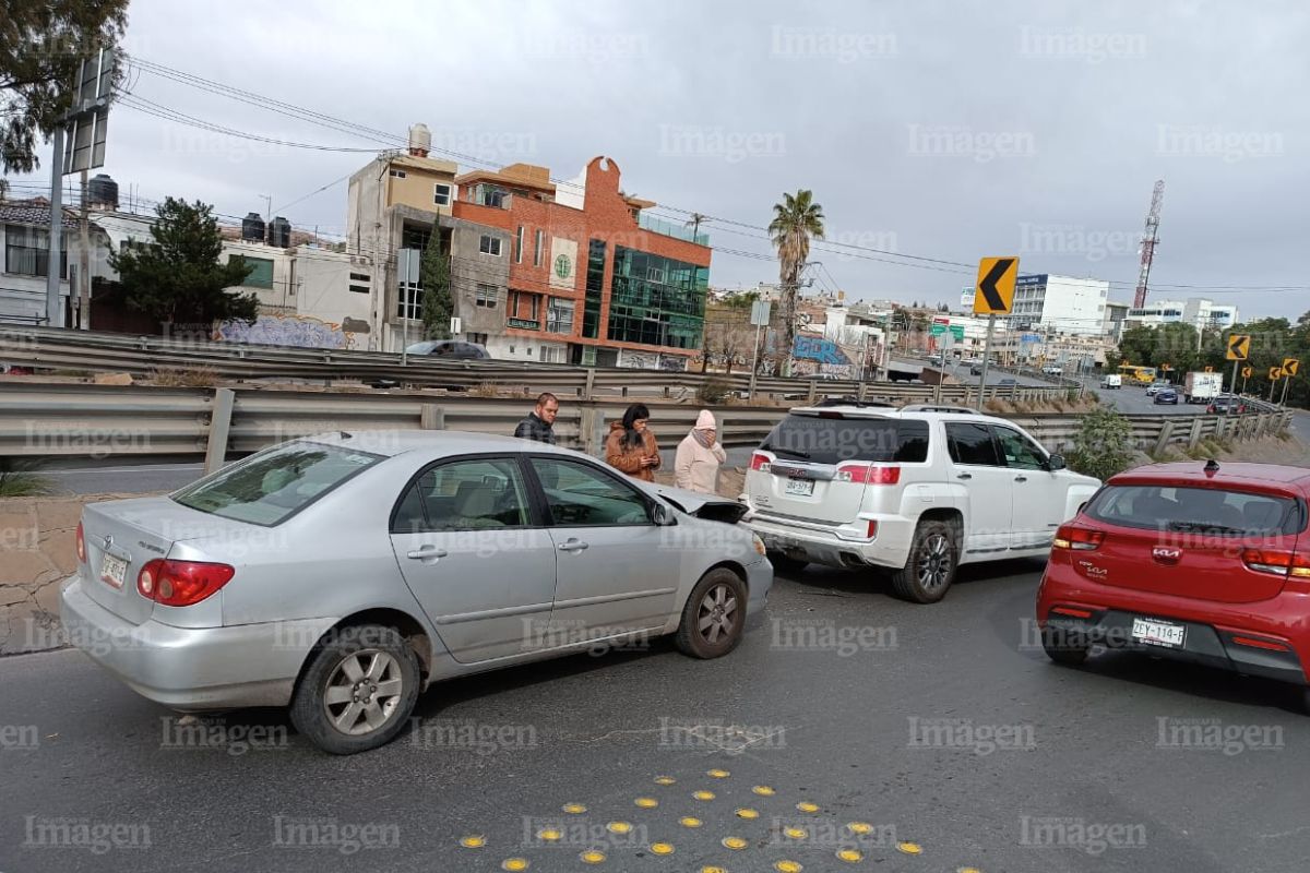 Se registran dos accidentes automovilísticos en el bulevar López Portillo