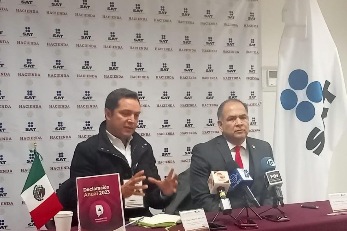Eduardo González Jaquéz en conferencia de prensa del SAT. | Foto: Manuel Medina.