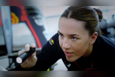 Emmie Jones se convirtió en la primera mecánica mujer en trabajar con Red Bull Racing de la Formula 1 desde el 2022. | Foto: Cortesía.