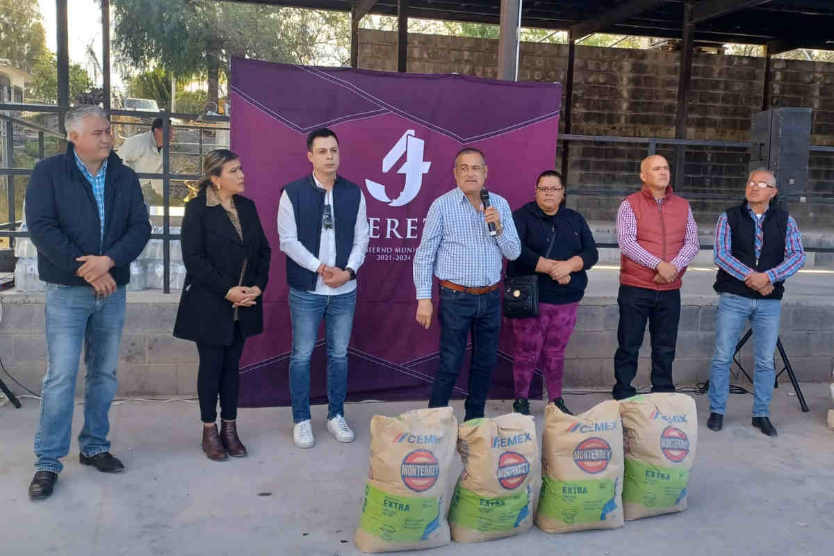 Benefician a 400 familias en Jerez con la entrega de 2 mil bultos de cemento 1