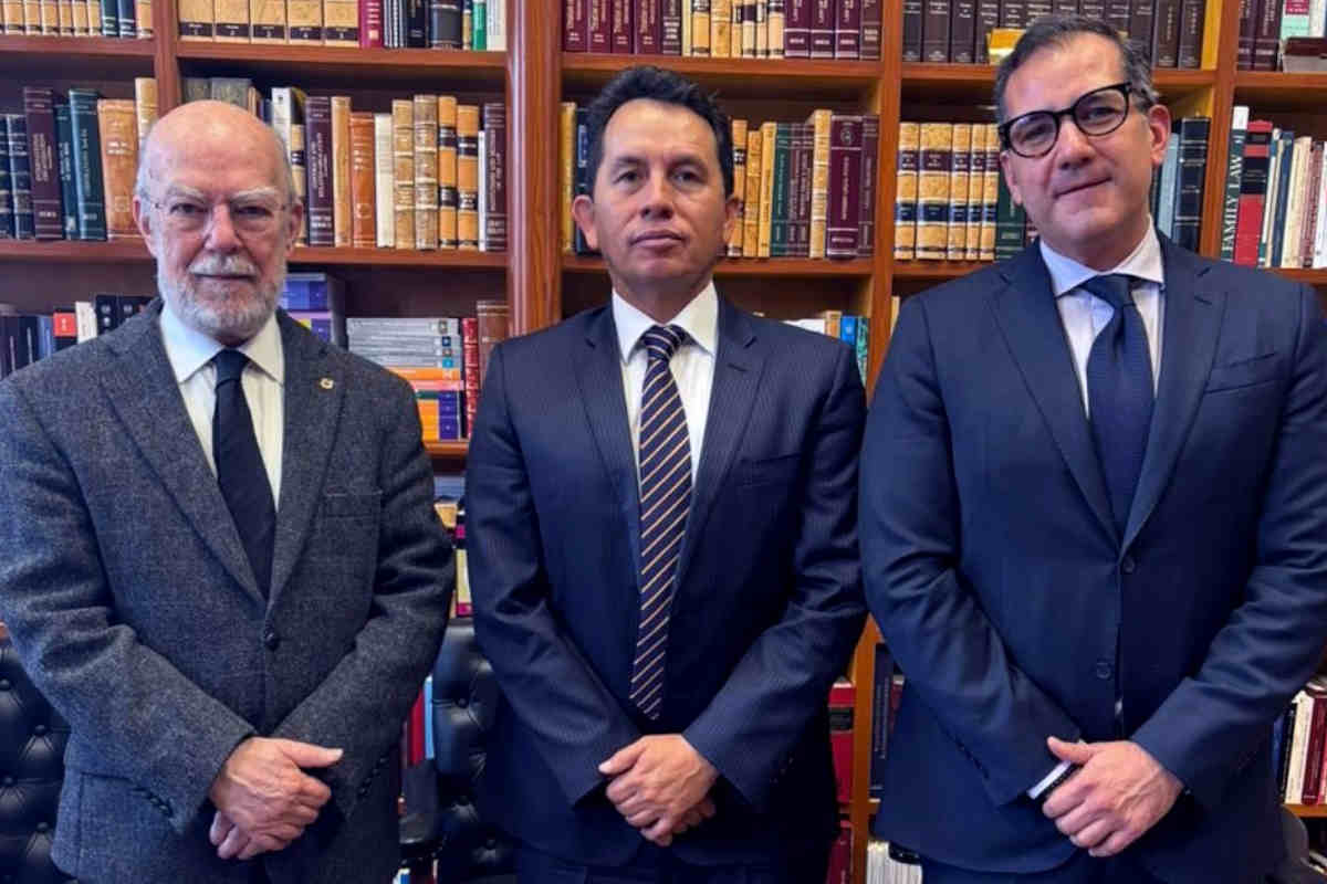 Carlos Villegas analiza con Ministro de SCJN áreas de colaboración con el Poder Judicial de Zacatecas