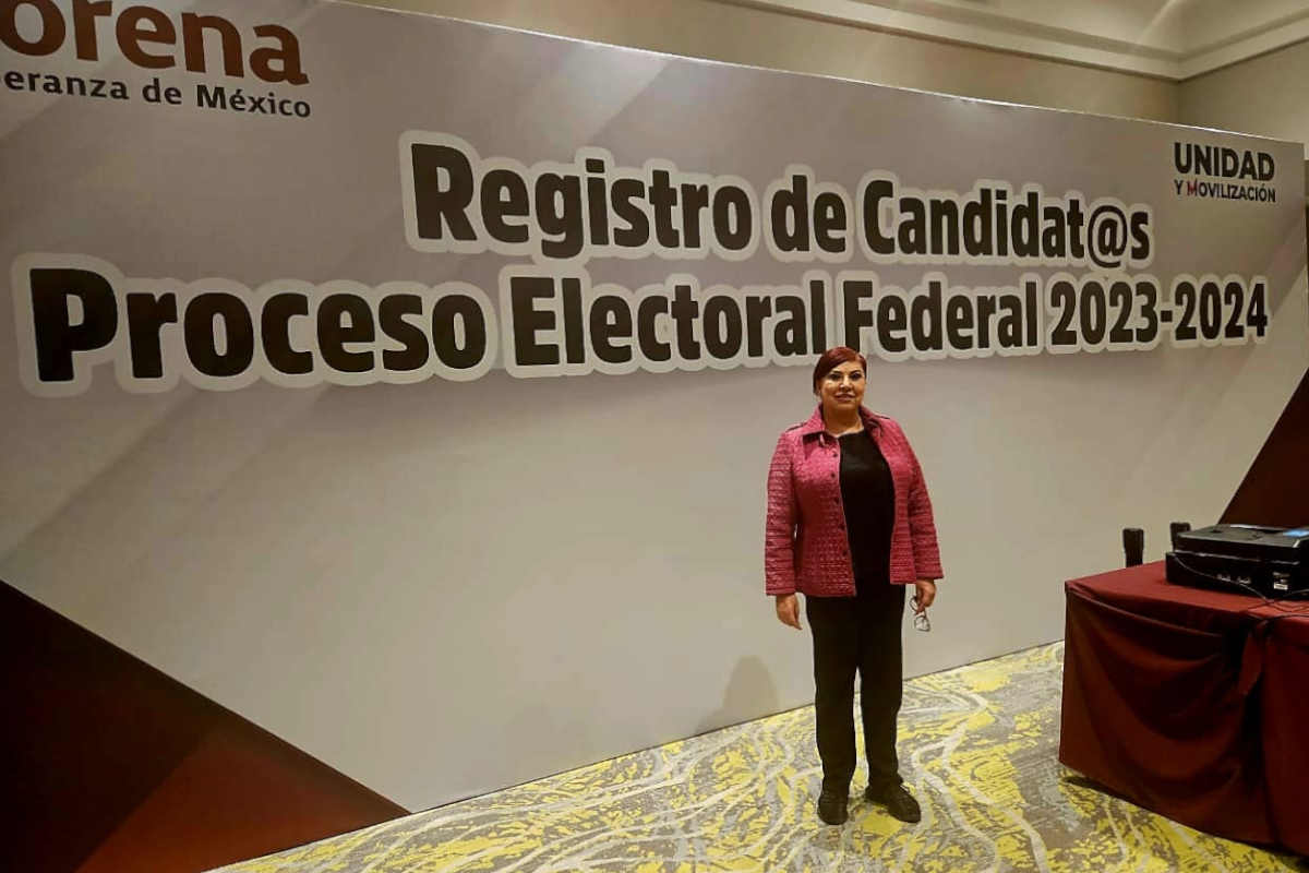 Soledad Luévano se registra para la candidatura al Senado