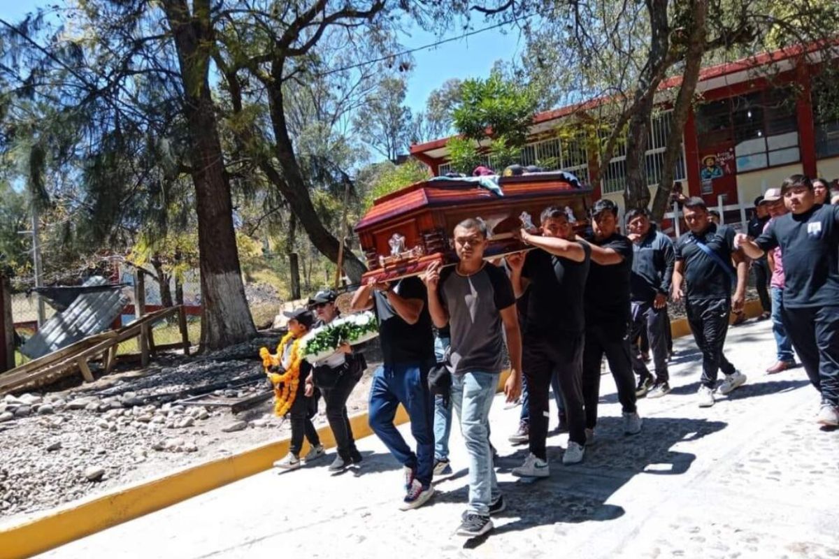 El policía de Guerrero que mató a Kothan Gómez, normalista de Ayotzinapa; se fugó ayer mientras estaba en arresto administrativo.