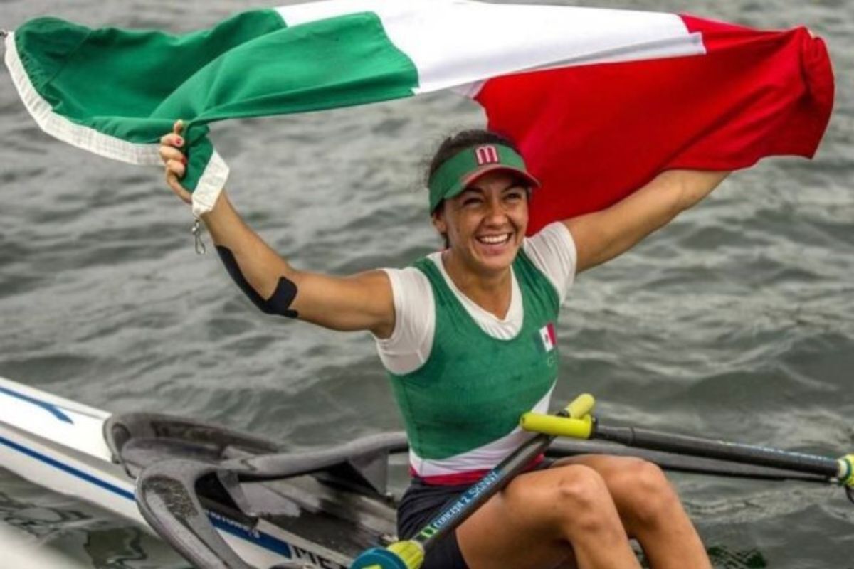 La medallista mundial y bicampeona Panamericana mexicana Kenia Lechuga consiguió su pase a los Juegos Olímpicos París 2024 en la especialidad de remo.