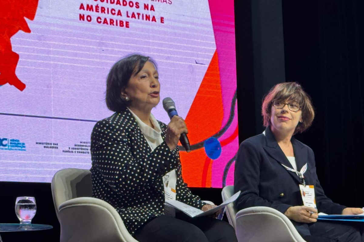 Amalia García explica en Brasil su propuesta para crear el Sistema Nacional de Cuidados