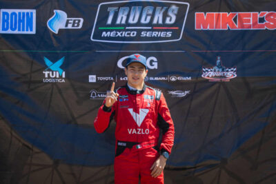 Un honroso séptimo lugar ocupó ayer el piloto zacatecano Mateo Girón en su camioneta Vazlo#5. | Foto: Cortesía.