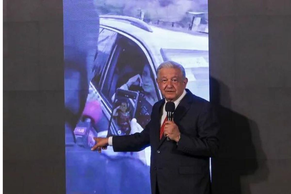 Andrés Manuel López Obrador expresó que “es muy probable que sea un montaje”, respecto al grupo de encapuchados en Chiapas.