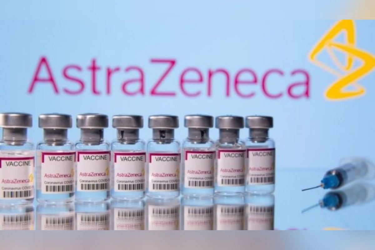 La empresa farmacéutica AstraZeneca reconoció públicamente; por primera vez en un tribunal que su vacuna contra Covid-19 puede tener un efecto secundario.