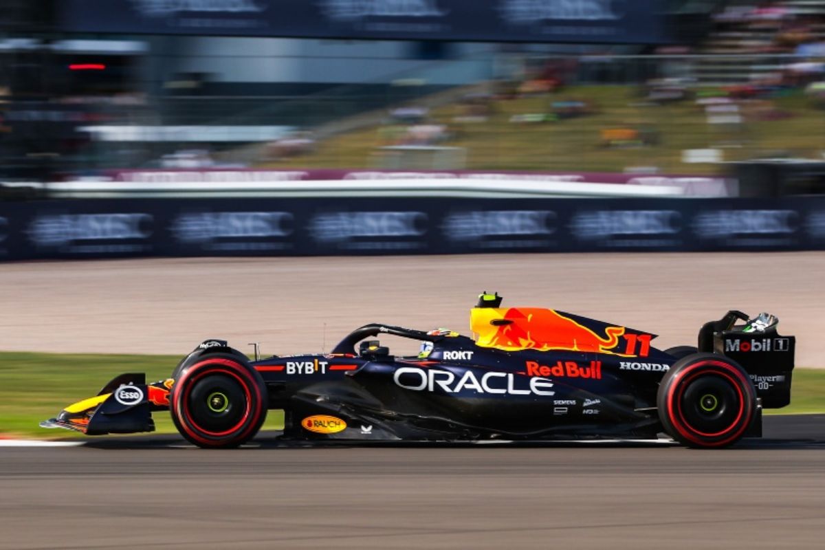 El expiloto Ralf Schumacher lanzó una dura crítica sobre el mexicano Sergio ‘Checo’ Pérez.