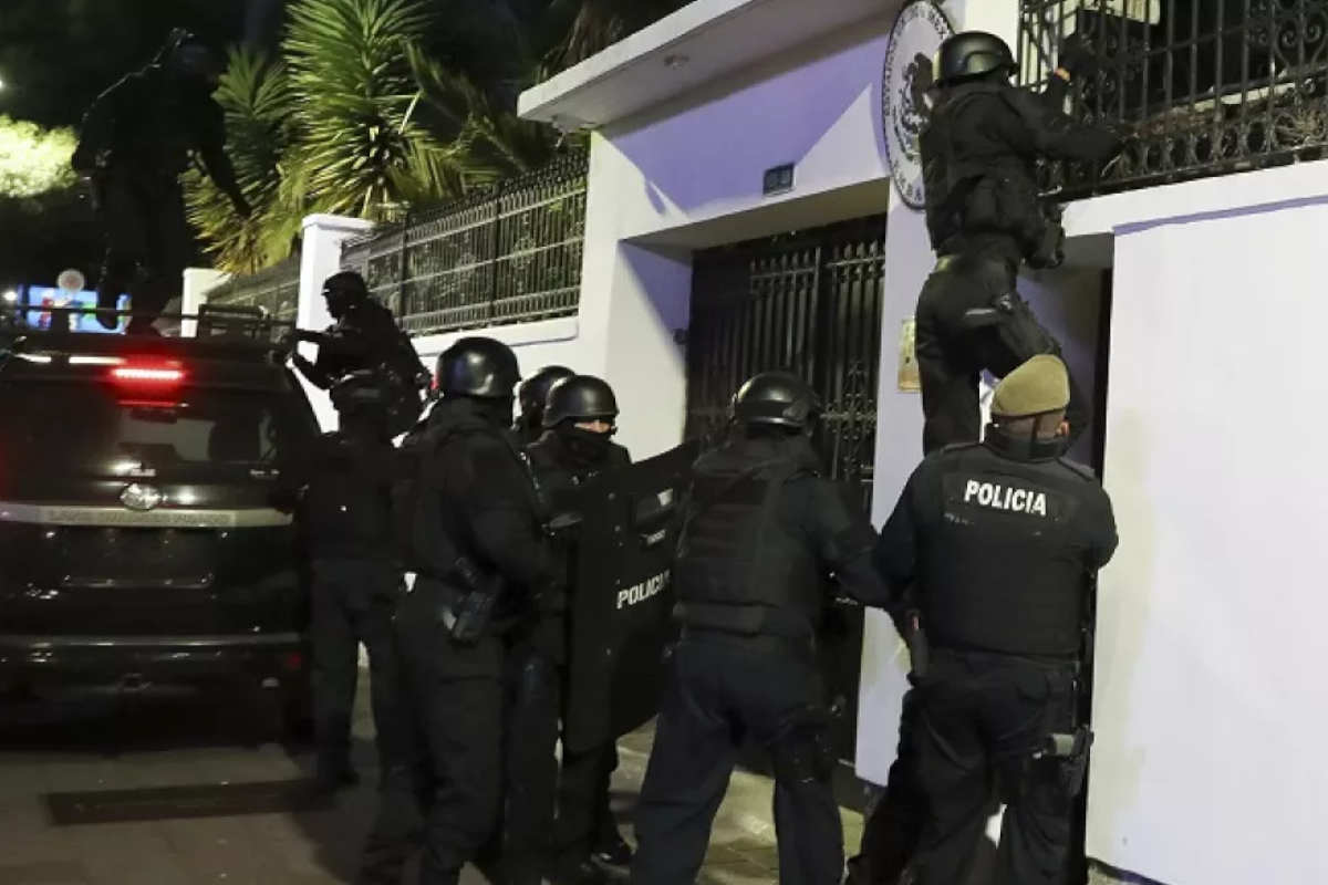 A México se le respeta dice AMLO sobre irrupción en embajada en Ecuador