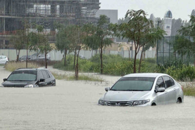 VIDEOS: Dubái recibió las lluvias de todo el año en un día; hay al menos 18 muertos por las inundaciones