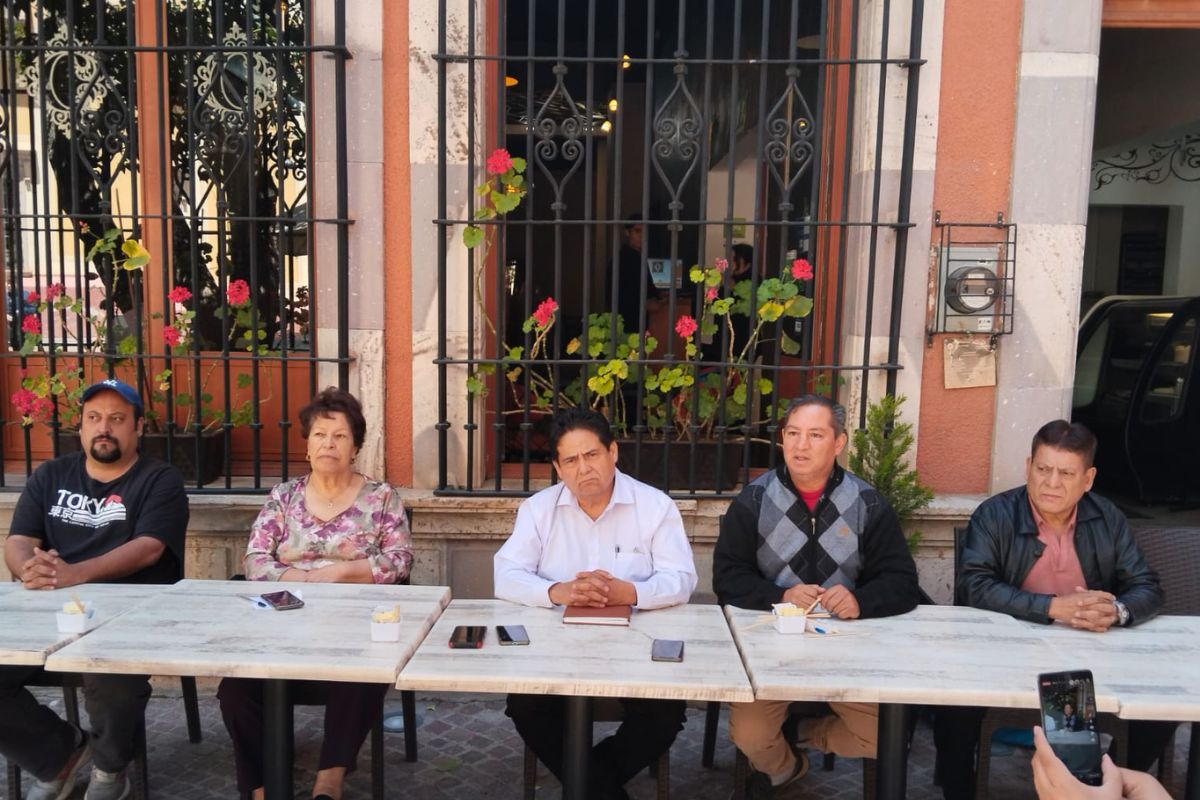 El profesor Renato Rodríguez llamó a hacer un uso consciente del voto el próximo domingo 2 de junio y a que la familia Monreal se sujete a los proyectos y principios de Morena, “con el fin de no realizar negocios particulares”.