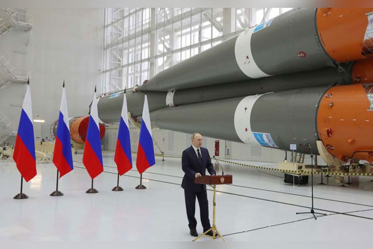 El presidente ruso, Vladimir Putin, ordenó este lunes llevar a cabo en un futuro próximo ejercicios nucleares.