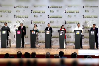 Los candidatos se encuentran en debate por la Presidencia del Municipio de Zacatecas. (IEEZ)